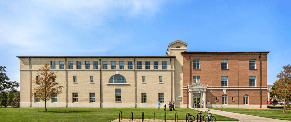 View from the east, Walsh Family Hall of Architecture, Photography: © Peter Aaron / OTTO